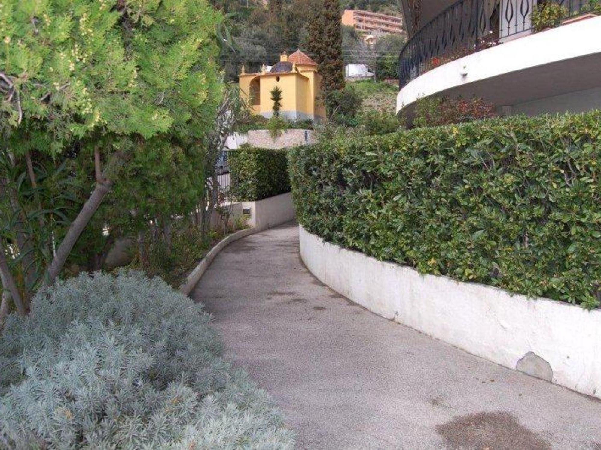 Studio Moderne Avec Terrasse Proche Plages Et Centre, Wifi Gratuit - Fr-1-196-216 Μεντόν Εξωτερικό φωτογραφία